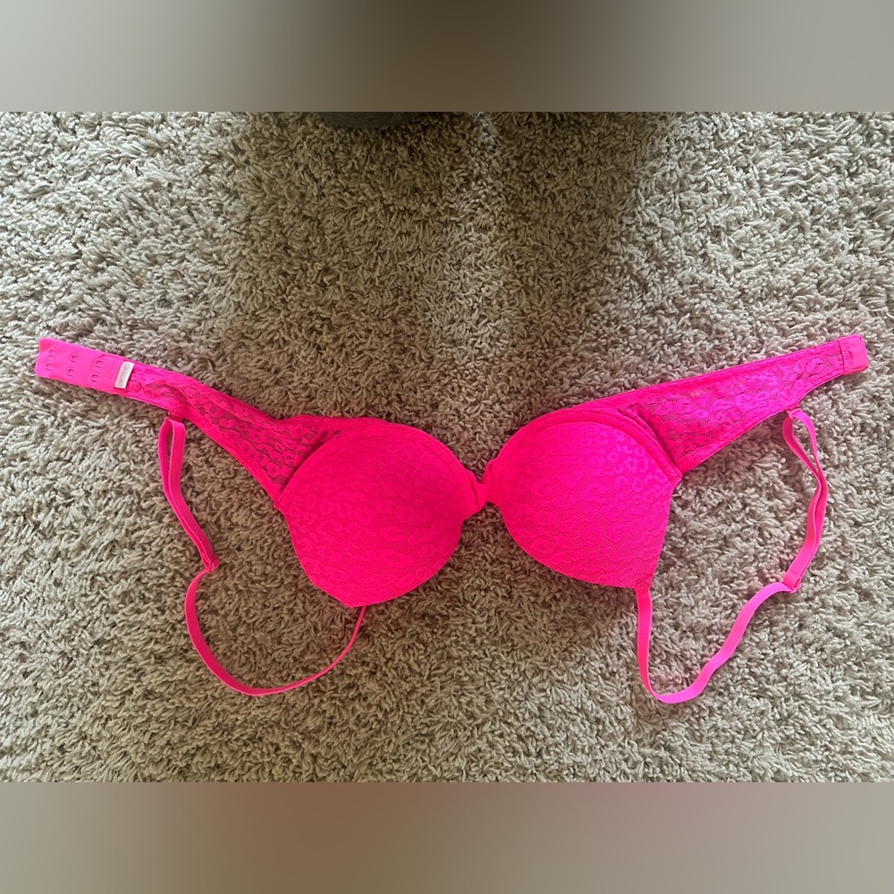 PINK Victoria's Secret Neon Pink Bra